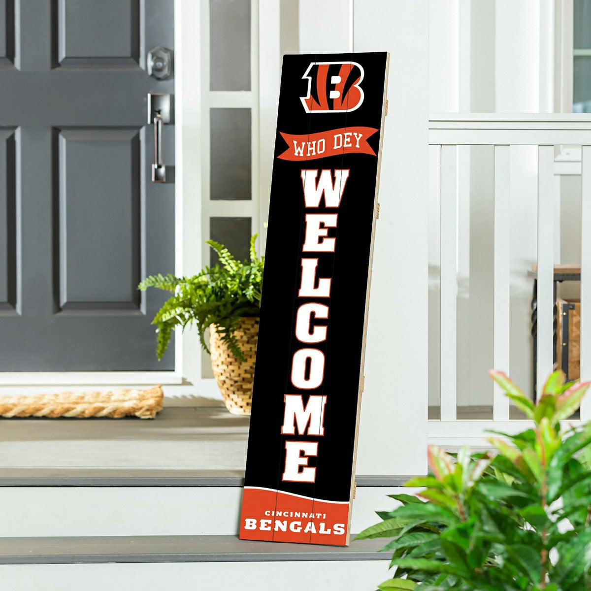 Team Sports America Value - Cincinnati Bengals Large Single Sided Leaner, 46"