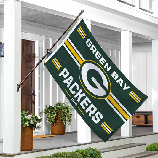 Team Sports America Recommended - Green Bay Packers Single Sided Estate Flag with 2 Grommets, 3'x5'
