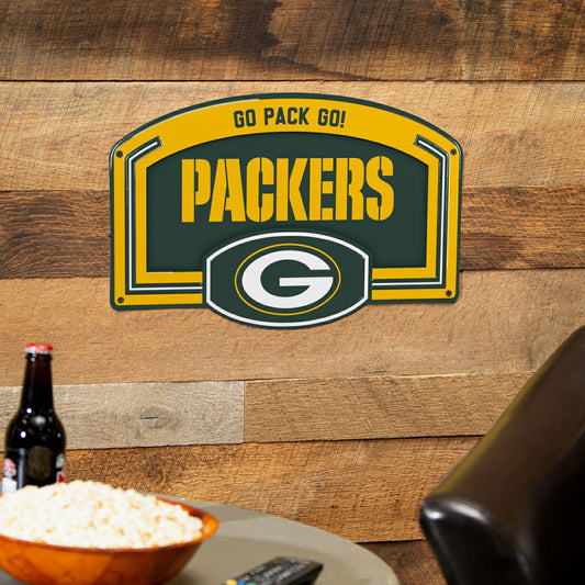 Team Sports America Value - Green Bay Packers USA Embossed Steel Wall Sign, 11" x 17"