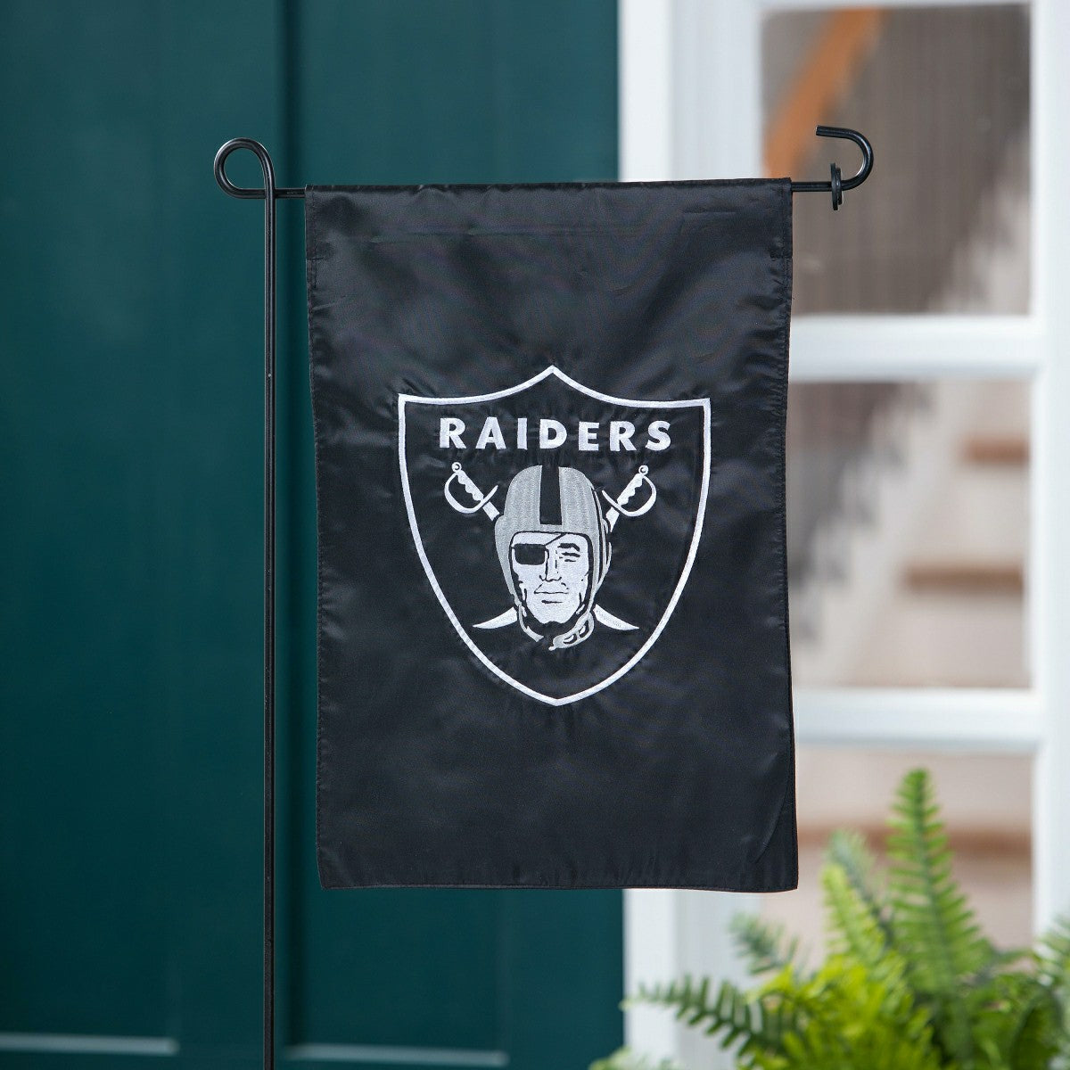 Team Sports America Classic - Las Vegas Raiders Applique Garden Flag