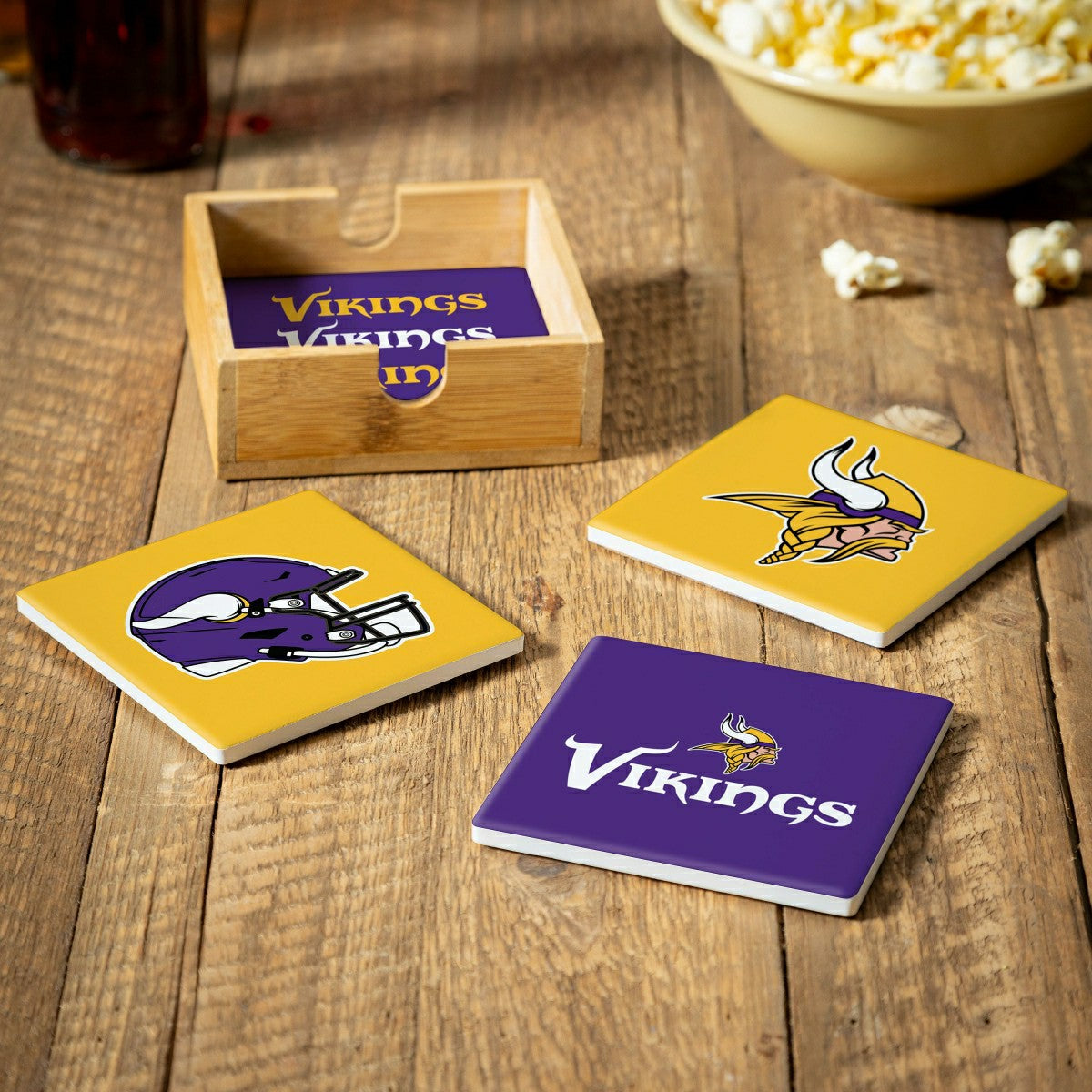Team Sports America Classic - Minnesota Vikings Ceramic Coasters Set, 4pcs with Wood Caddy