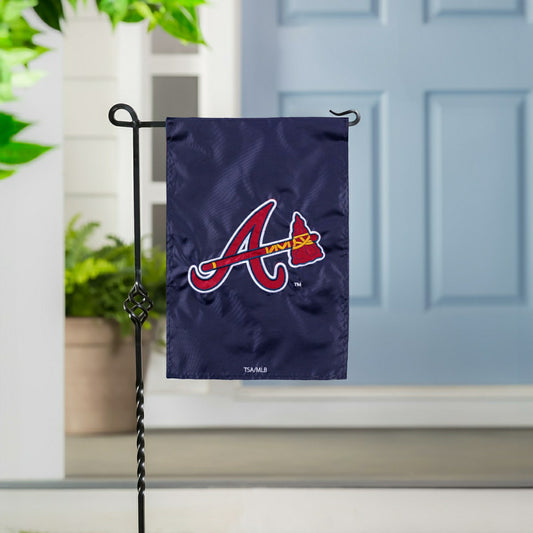 Team Sports America Trending - Atlanta Braves Applique Garden Flag