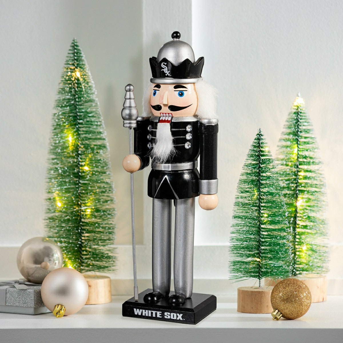 Team Sports America Recommended - Chicago White Sox Nutcracker Statue