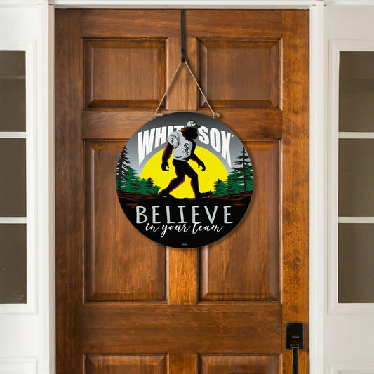 Team Sports America Classic - Chicago White Sox Bigfoot Round Door Décor with Hanging Rope, 18x18