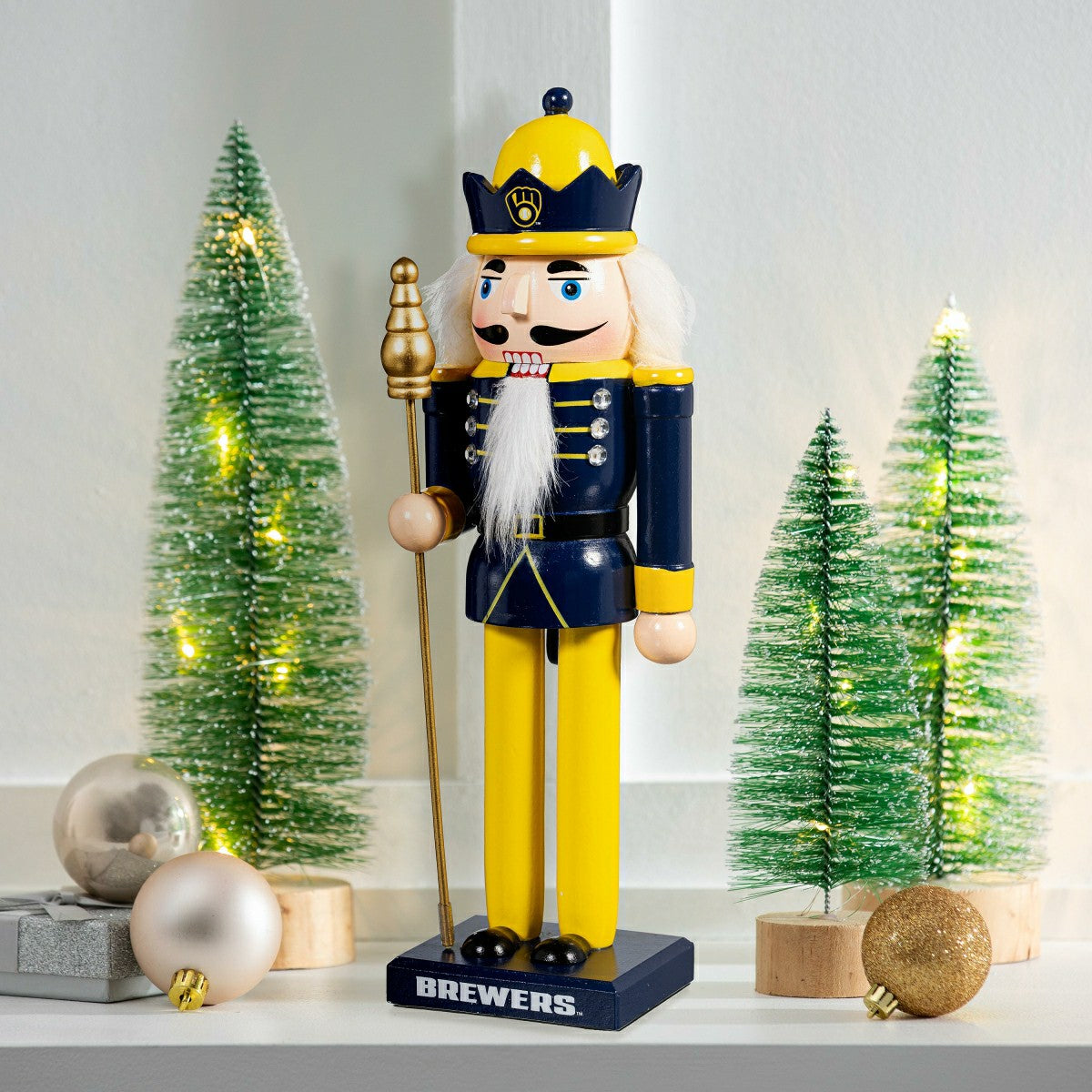 Team Sports America Everyday - Milwaukee Brewers Nutcracker Statue