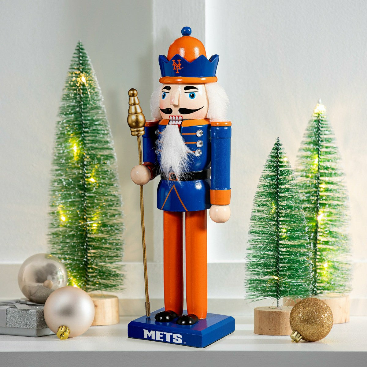 Team Sports America Classic - New York Mets Nutcracker Statue