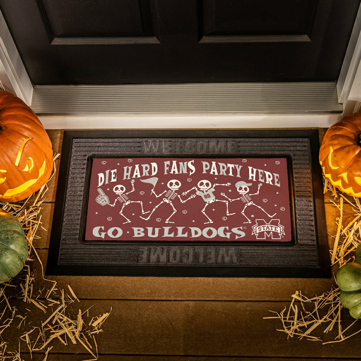 Team Sports America Essential - Mississippi State University Flocked Coir Halloween Sassafras Switch M