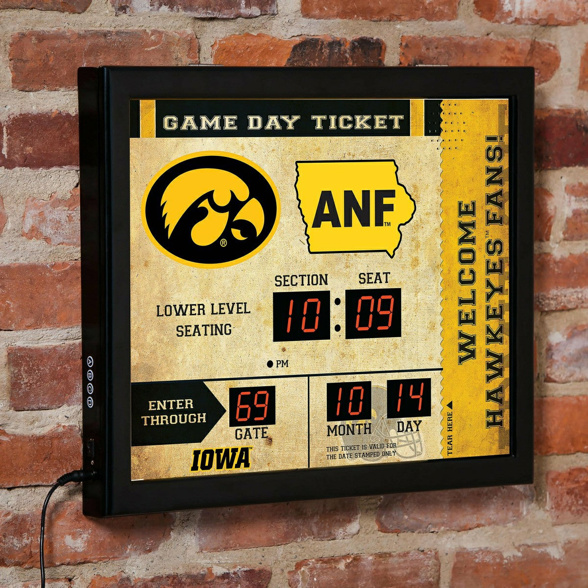 Team Sports America Classic - Scoreboard Wall Clock, Iowa