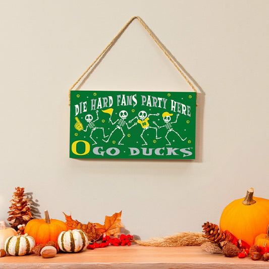 Team Sports America Value - University of Oregon Halloween Wood Wall Sign, 6x11