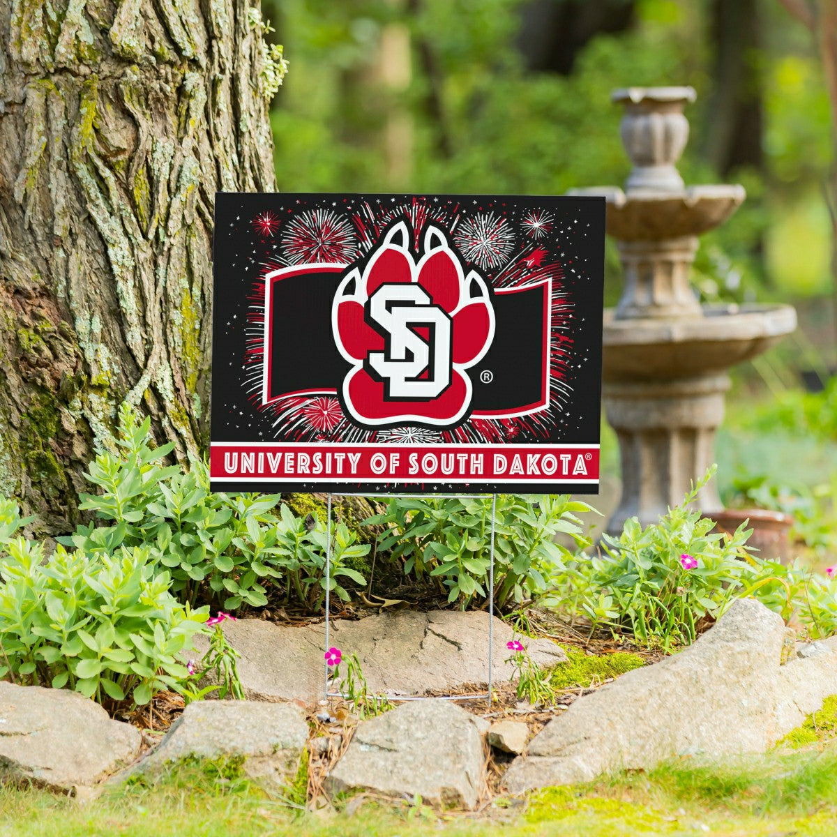 Team Sports America Essential - University of South Dakota Yard Sign, Patriotic