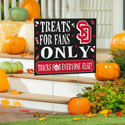 Team Sports America Value - University of South Dakota Yard Sign, Halloween Treats for Fans