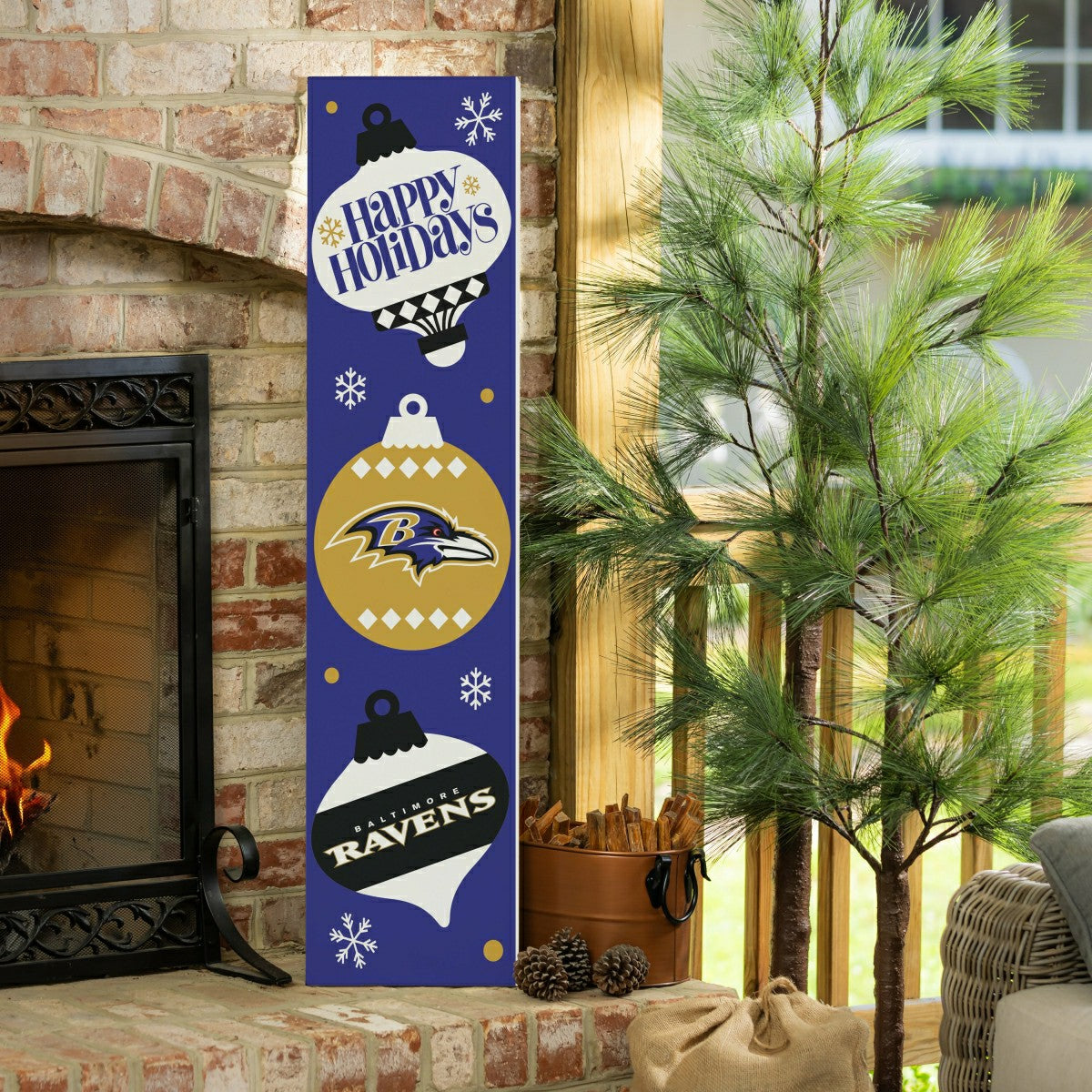 Team Sports America Classic - 47" Double Sided Leaner, Baltimore Ravens, Christmas