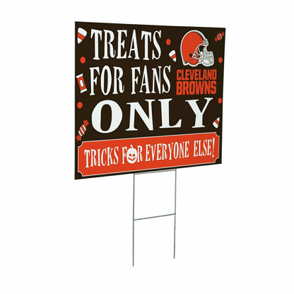 Team Sports America Essential - Cleveland Browns Yard Sign, Halloween Treats for Fans
