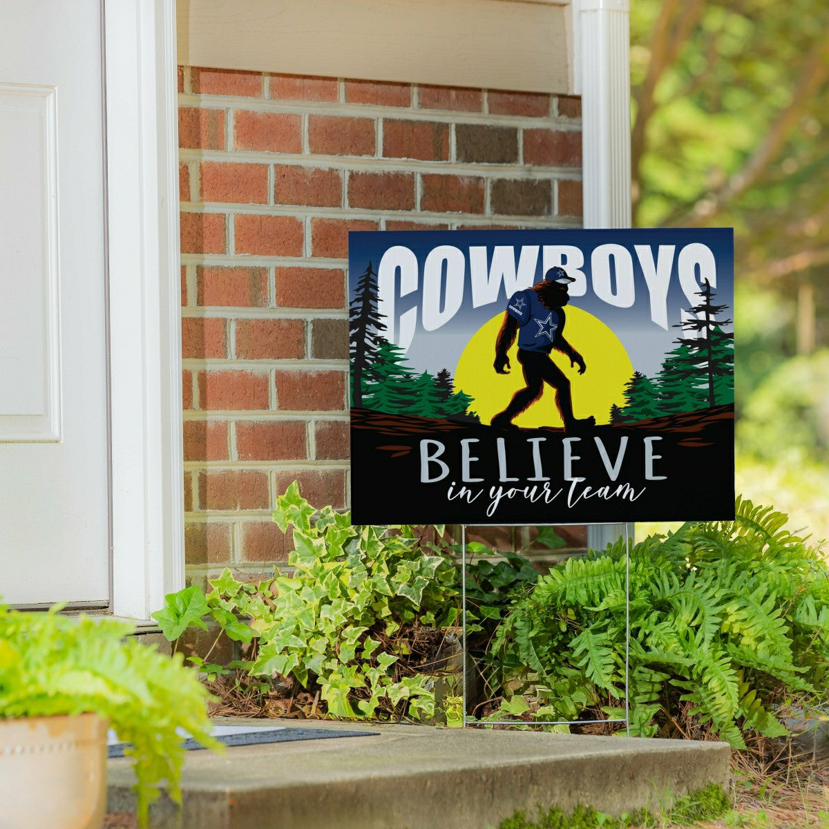 Team Sports America Exclusive - Dallas Cowboys Yard Sign, Bigfoot