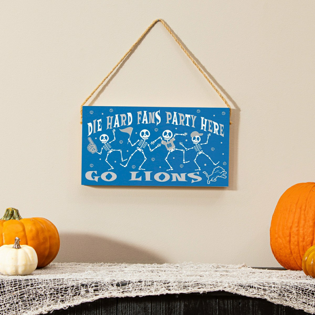 Team Sports America Recommended - Detroit Lions Halloween Wood Wall Sign, 6x11