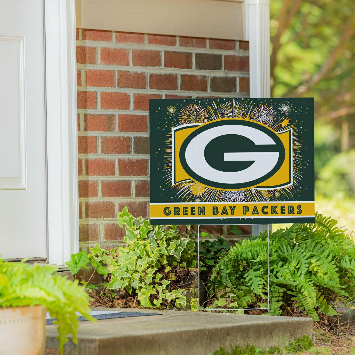 Team Sports America Essential - Green Bay Packers Yard Sign, Patriotic