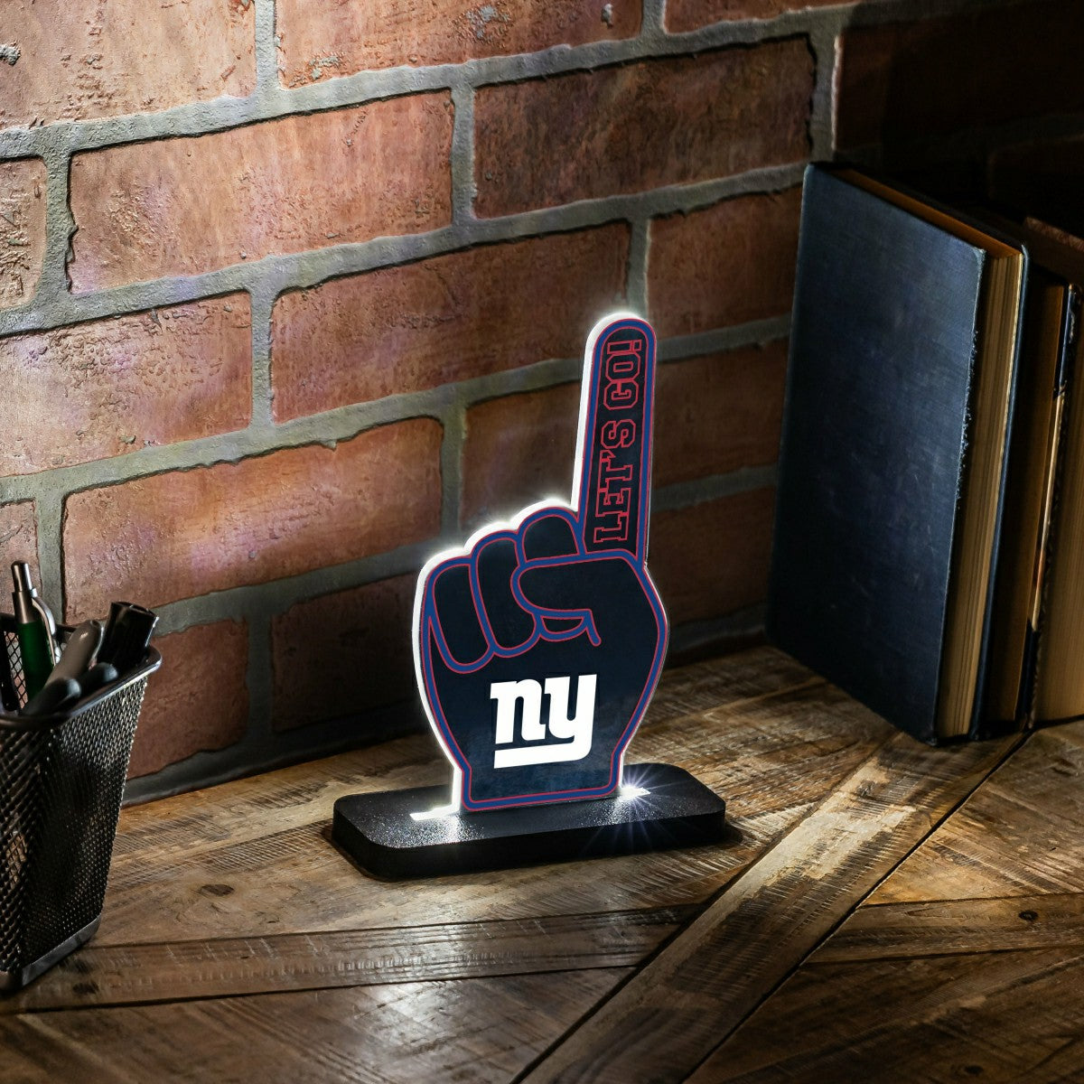Team Sports America Essential - New York Giants NFL Football Foam Finger Desklite LED Decor