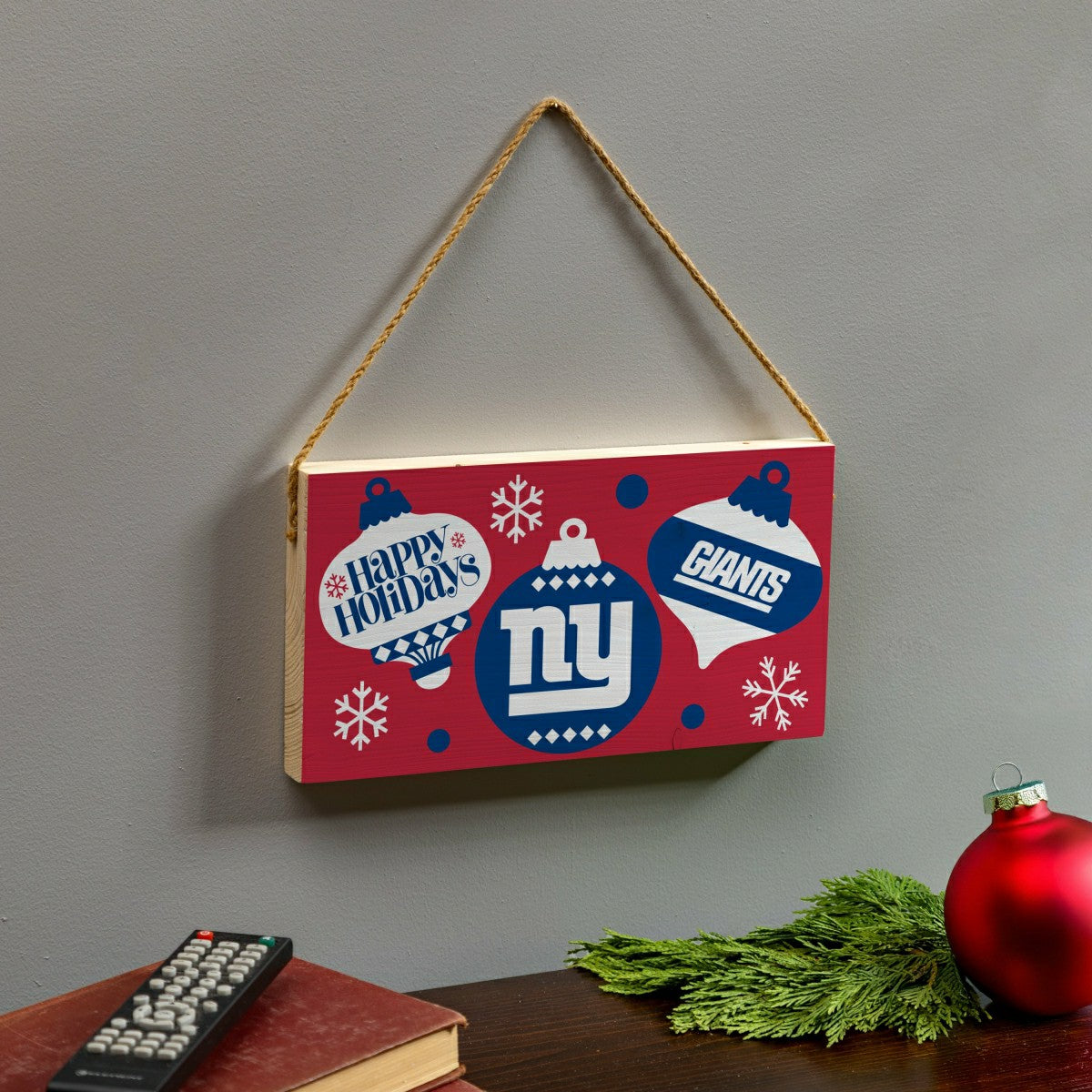 Team Sports America Exclusive - New York Giants Holiday Wood Wall Sign, 6x11