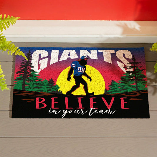 Team Sports America Best Seller - New York Giants Bigfoot PVC Mat, 28"x16"