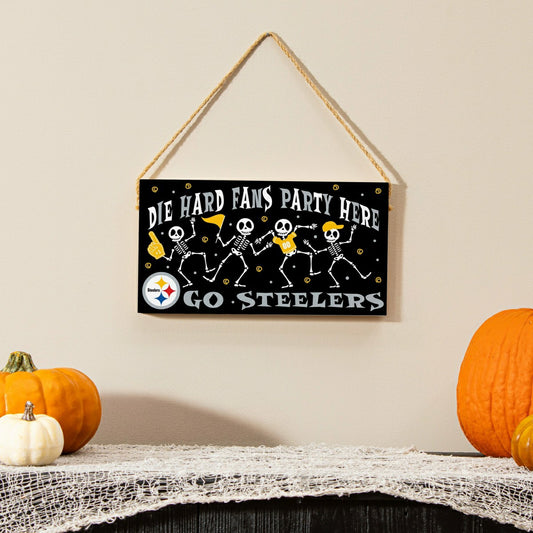 Team Sports America Classic - Pittsburgh Steelers Halloween Wood Wall Sign, 6x11