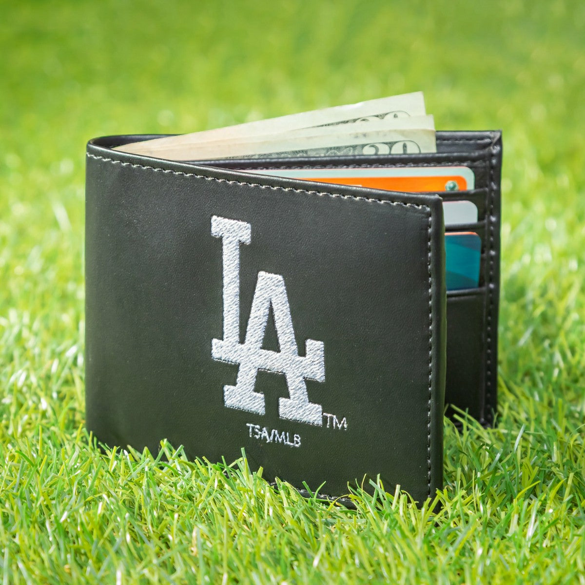 Team Sports America Essential - Los Angeles Dodgers Black Bi-Fold Embroidered Wallet w/ RFID Blocking