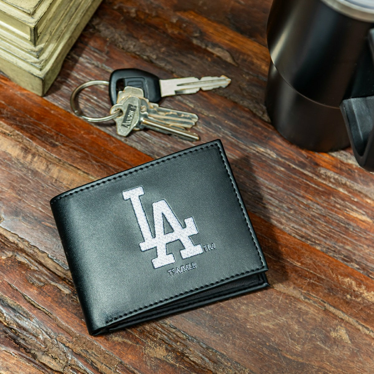Team Sports America Essential - Los Angeles Dodgers Black Bi-Fold Embroidered Wallet w/ RFID Blocking