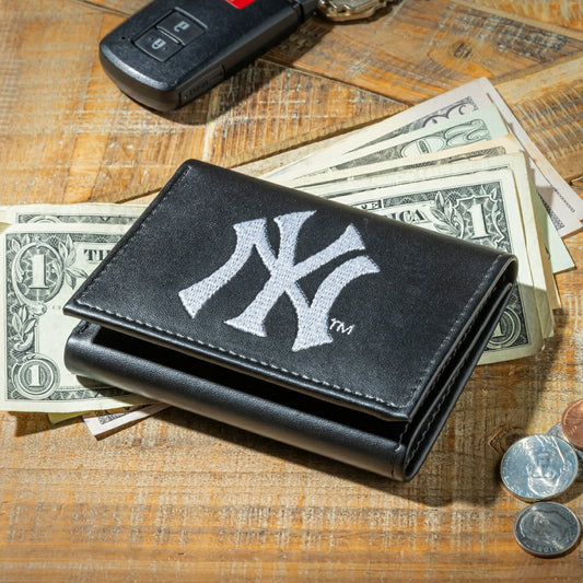Team Sports America Everyday - New York Yankees Black Tri-Fold Embroidered Wallet w/ RFID Blocking