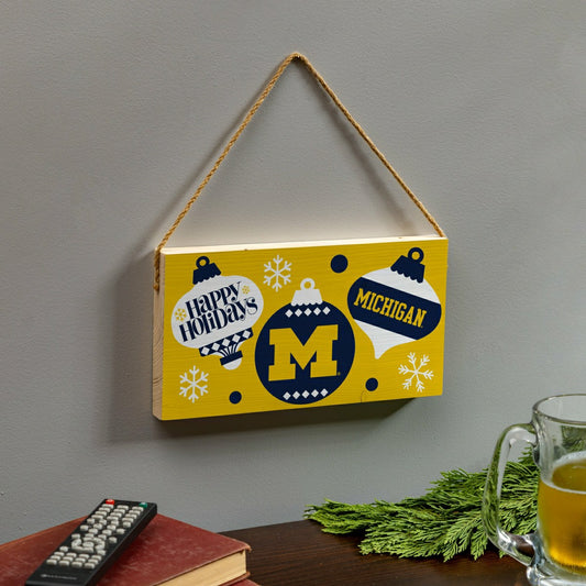Team Sports America Signature - University Of Michigan Holiday Wood Wall Sign, 6x11