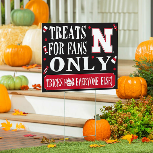Team Sports America Best Seller - University of Nebraska Yard Sign, Halloween Treats for Fans