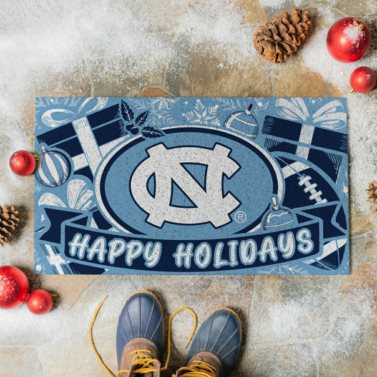 Team Sports America Signature - University of North Carolina Holiday PVC Mat, 28"x16"