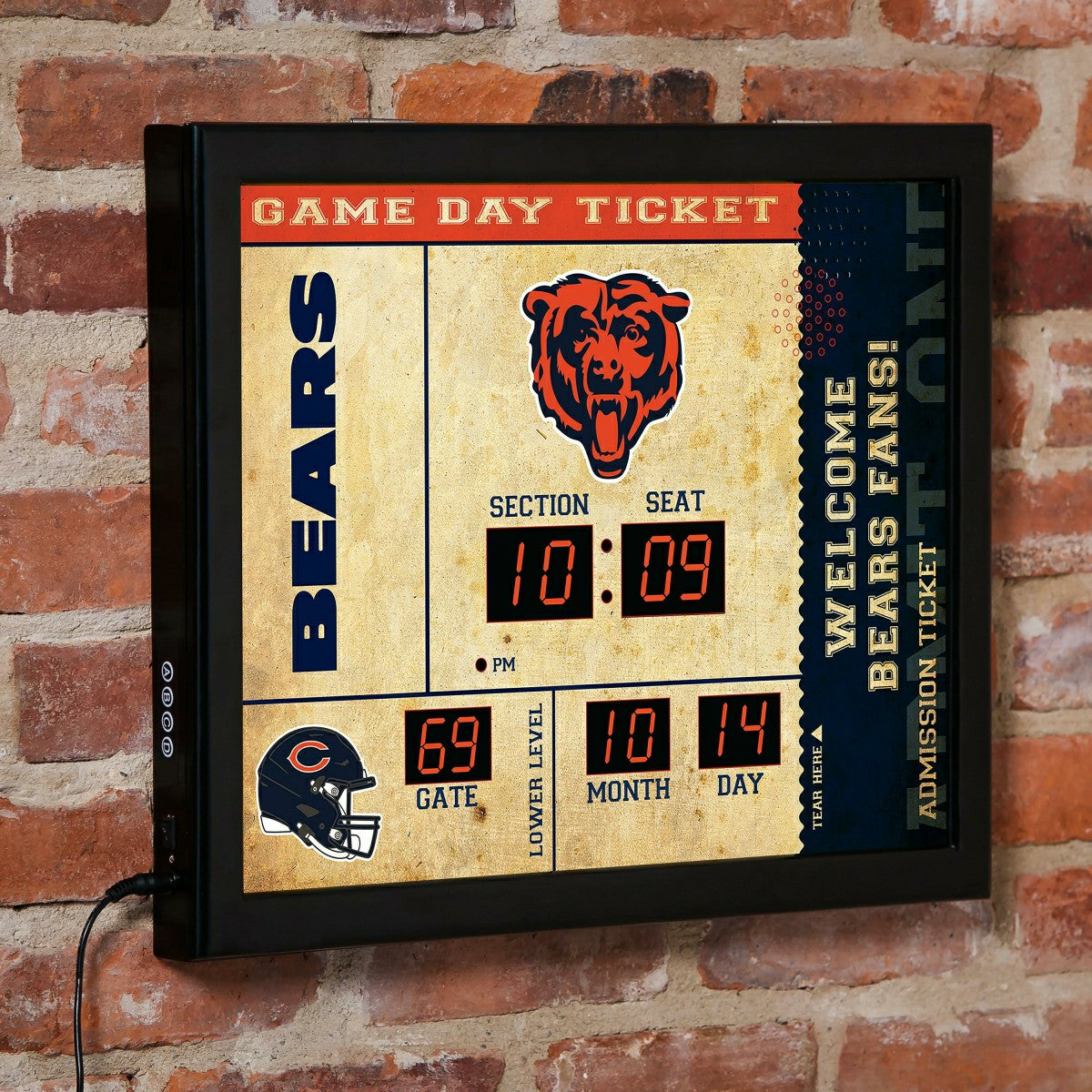Team Sports America Essential - Scoreboard Wall Clock, Chicago Bears