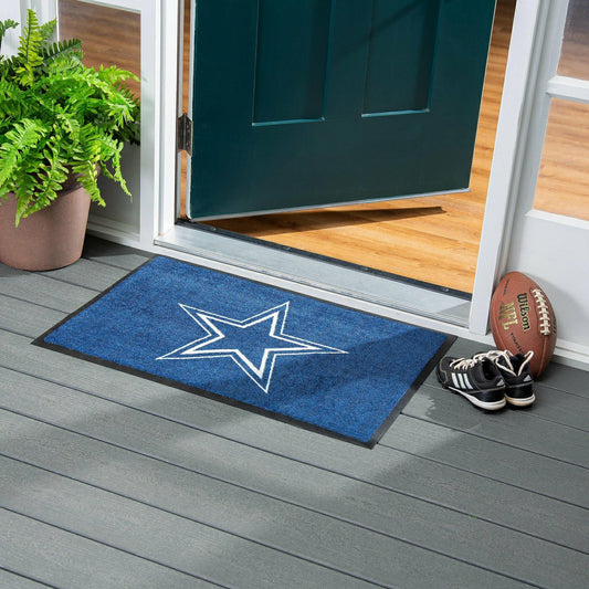 Team Sports America Everyday - 2'x3' USA Made Indoor/Outdoor Entryway Mat, Dallas Cowboys