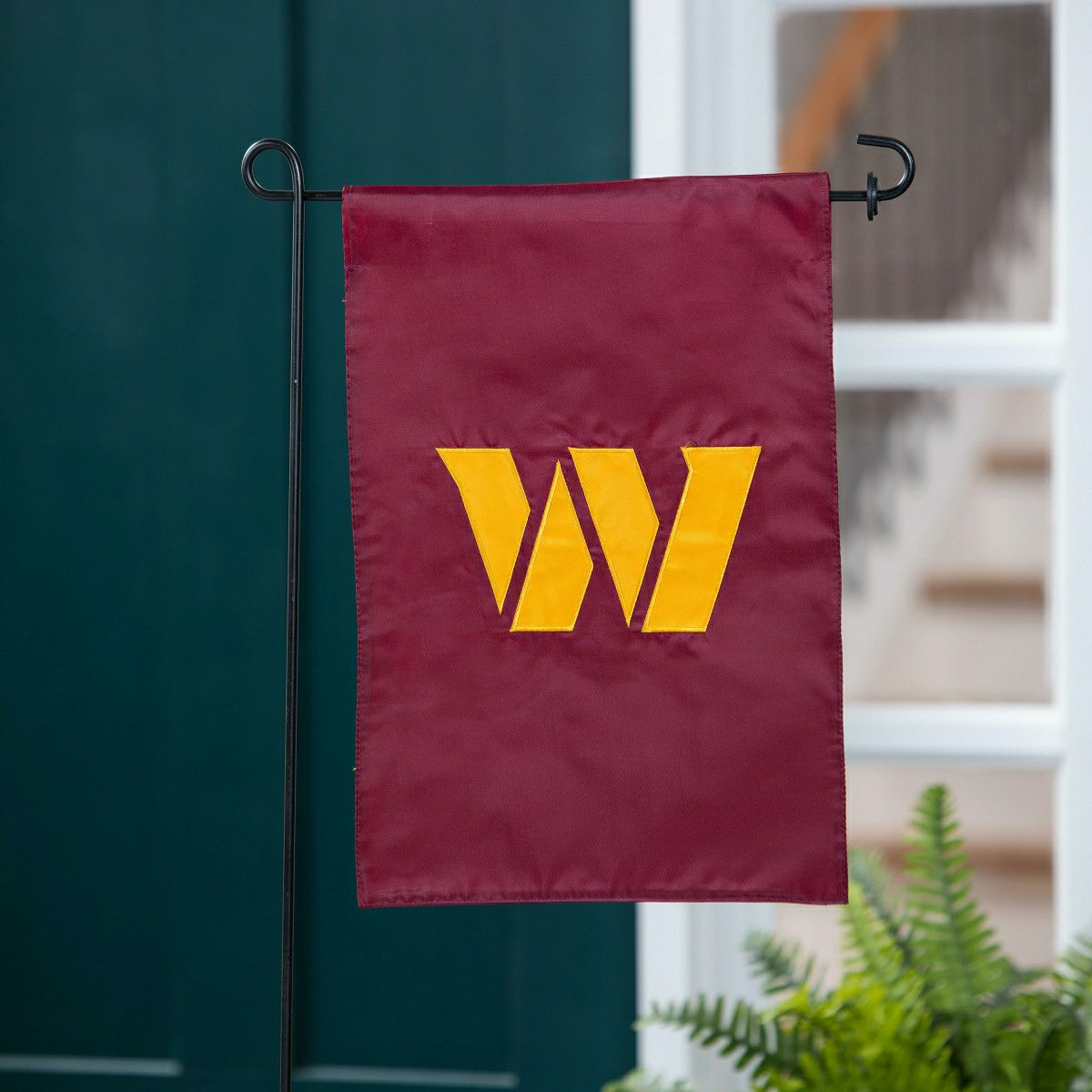 Team Sports America Everyday - Applique Flag, Gar., Washington Commanders
